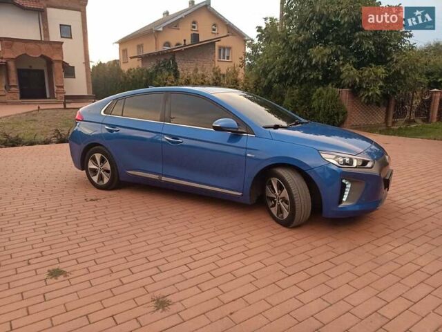 Синий Хендай Ioniq, объемом двигателя 0 л и пробегом 84 тыс. км за 12950 $, фото 6 на Automoto.ua