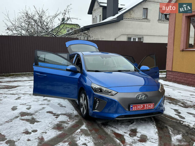 Синий Хендай Ioniq, объемом двигателя 0 л и пробегом 97 тыс. км за 10999 $, фото 21 на Automoto.ua