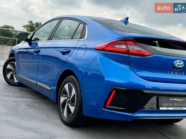 Синій Хендай Ioniq, об'ємом двигуна 1.58 л та пробігом 177 тис. км за 12990 $, фото 11 на Automoto.ua