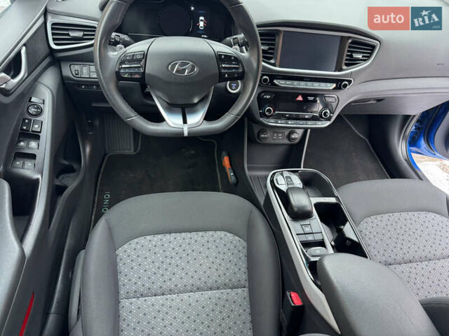 Синій Хендай Ioniq, об'ємом двигуна 0 л та пробігом 97 тис. км за 10999 $, фото 28 на Automoto.ua
