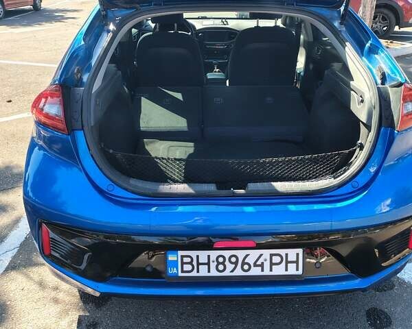 Синій Хендай Ioniq, об'ємом двигуна 1.58 л та пробігом 218 тис. км за 12400 $, фото 5 на Automoto.ua