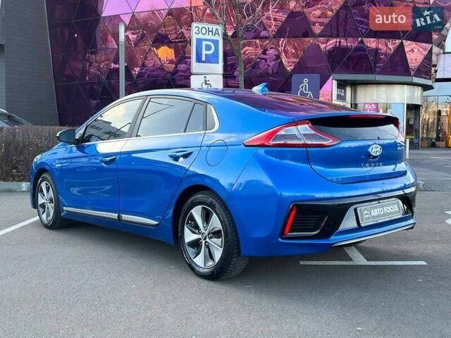 Синій Хендай Ioniq, об'ємом двигуна 0 л та пробігом 151 тис. км за 11490 $, фото 4 на Automoto.ua