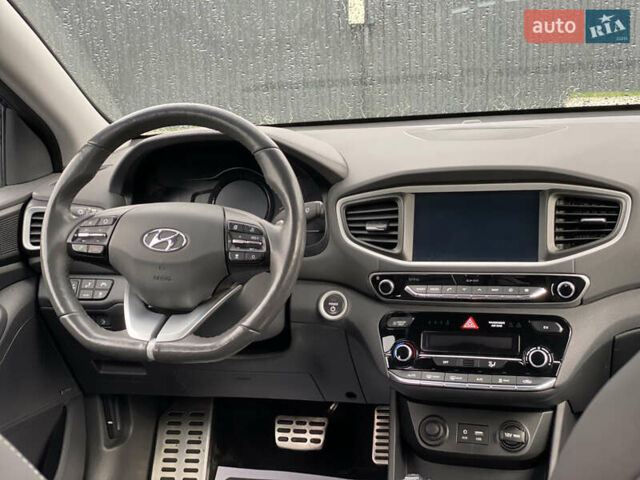 Синій Хендай Ioniq, об'ємом двигуна 0 л та пробігом 159 тис. км за 12800 $, фото 27 на Automoto.ua