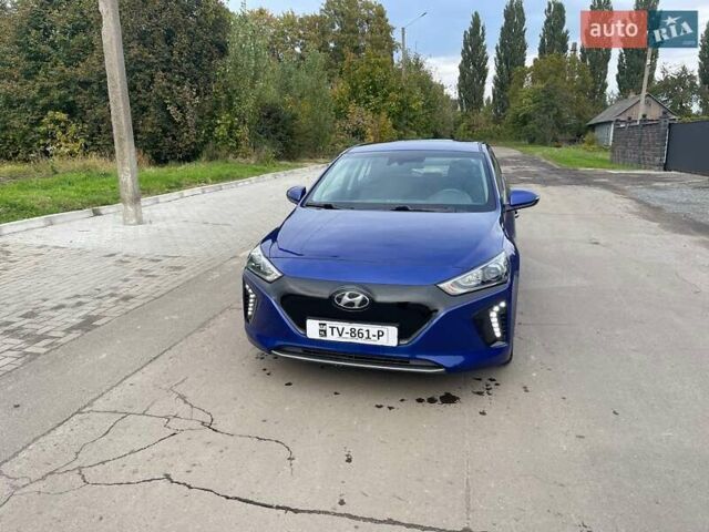 Синий Хендай Ioniq, объемом двигателя 0 л и пробегом 158 тыс. км за 12300 $, фото 9 на Automoto.ua