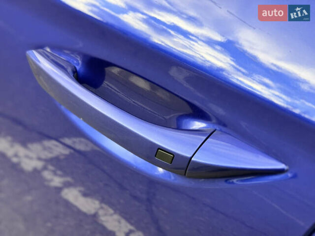 Синій Хендай Ioniq, об'ємом двигуна 0 л та пробігом 96 тис. км за 11000 $, фото 12 на Automoto.ua