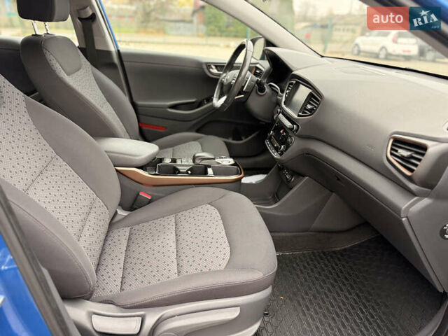Синій Хендай Ioniq, об'ємом двигуна 0 л та пробігом 135 тис. км за 11500 $, фото 11 на Automoto.ua