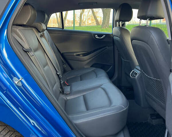 Синий Хендай Ioniq, объемом двигателя 0 л и пробегом 107 тыс. км за 12999 $, фото 16 на Automoto.ua