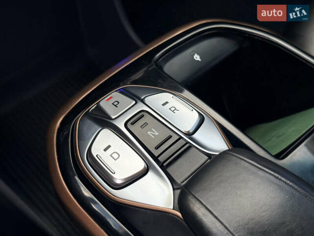 Синій Хендай Ioniq, об'ємом двигуна 0 л та пробігом 96 тис. км за 11000 $, фото 25 на Automoto.ua