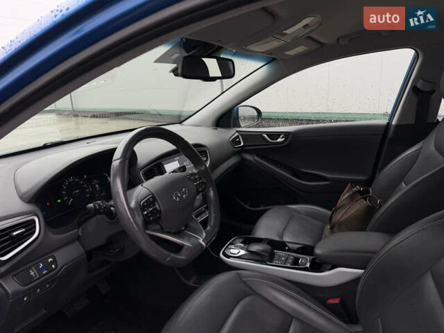 Синий Хендай Ioniq, объемом двигателя 0 л и пробегом 89 тыс. км за 12700 $, фото 9 на Automoto.ua