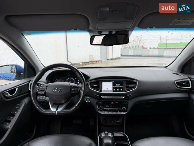 Синий Хендай Ioniq, объемом двигателя 0 л и пробегом 89 тыс. км за 12700 $, фото 11 на Automoto.ua