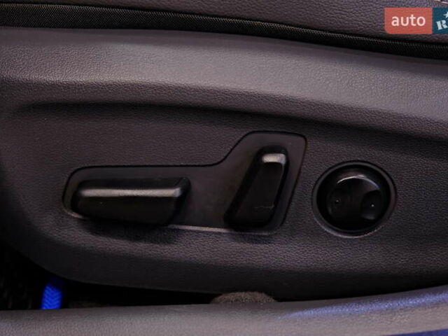 Синий Хендай Ioniq, объемом двигателя 1.58 л и пробегом 93 тыс. км за 11900 $, фото 18 на Automoto.ua