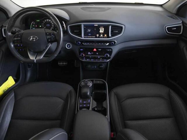 Синій Хендай Ioniq, об'ємом двигуна 0 л та пробігом 32 тис. км за 13500 $, фото 8 на Automoto.ua