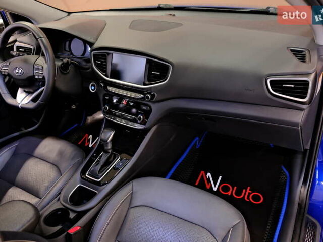 Синий Хендай Ioniq, объемом двигателя 1.58 л и пробегом 93 тыс. км за 11900 $, фото 42 на Automoto.ua