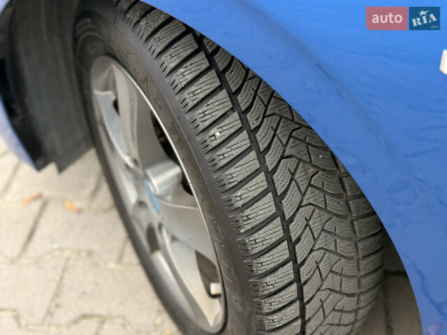 Синій Хендай Ioniq, об'ємом двигуна 0 л та пробігом 135 тис. км за 11500 $, фото 27 на Automoto.ua