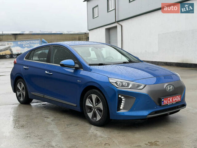 Синий Хендай Ioniq, объемом двигателя 0 л и пробегом 89 тыс. км за 12700 $, фото 3 на Automoto.ua