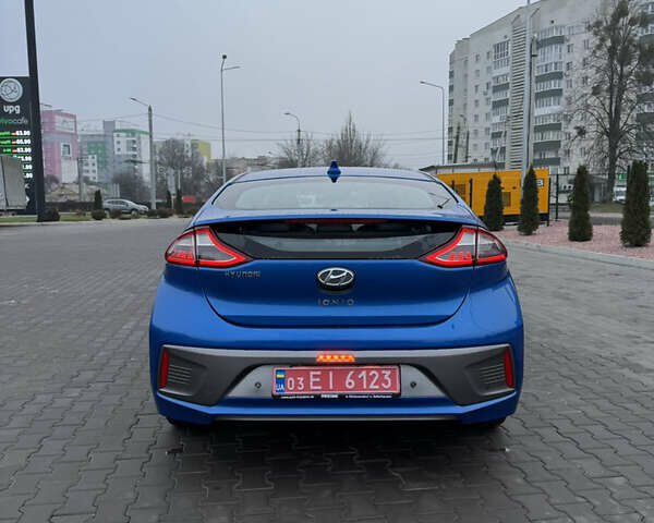 Синий Хендай Ioniq, объемом двигателя 0 л и пробегом 88 тыс. км за 12700 $, фото 2 на Automoto.ua