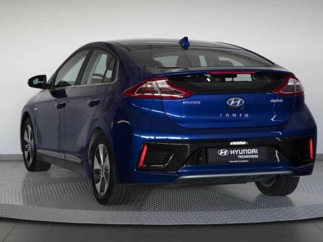 Синій Хендай Ioniq, об'ємом двигуна 0 л та пробігом 32 тис. км за 13500 $, фото 3 на Automoto.ua