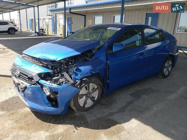 Синий Хендай Ioniq, объемом двигателя 1.58 л и пробегом 164 тыс. км за 8300 $, фото 2 на Automoto.ua