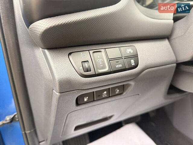 Синій Хендай Ioniq, об'ємом двигуна 0 л та пробігом 135 тис. км за 11500 $, фото 12 на Automoto.ua