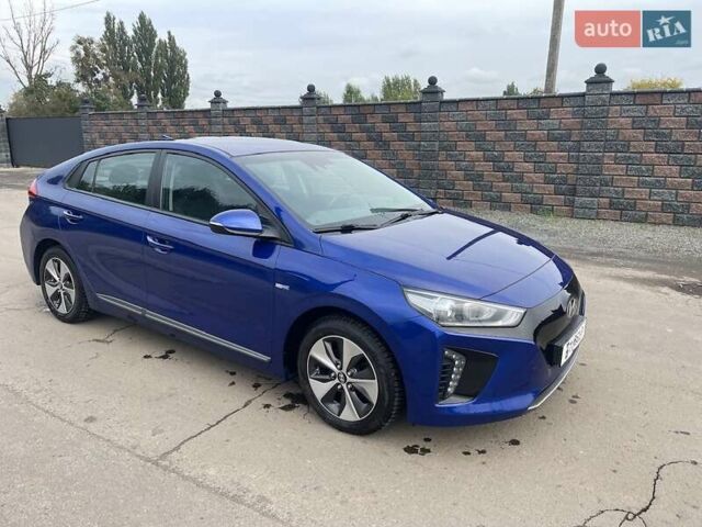 Синий Хендай Ioniq, объемом двигателя 0 л и пробегом 158 тыс. км за 12300 $, фото 15 на Automoto.ua