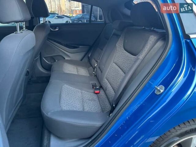 Синій Хендай Ioniq, об'ємом двигуна 0 л та пробігом 151 тис. км за 11490 $, фото 12 на Automoto.ua