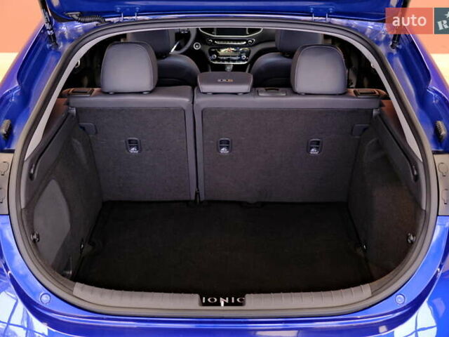 Синий Хендай Ioniq, объемом двигателя 1.58 л и пробегом 93 тыс. км за 11900 $, фото 50 на Automoto.ua