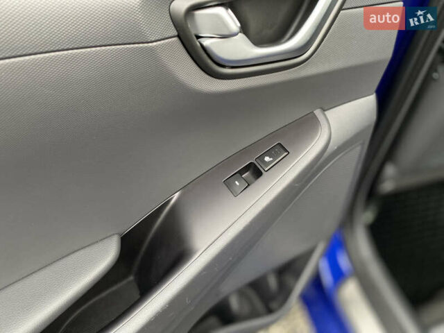 Синій Хендай Ioniq, об'ємом двигуна 0 л та пробігом 159 тис. км за 12800 $, фото 45 на Automoto.ua