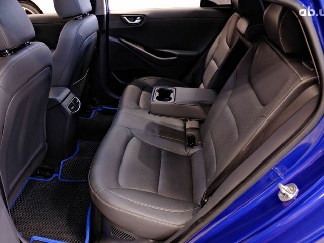 Синий Хендай Ioniq, объемом двигателя 1.6 л и пробегом 93 тыс. км за 11900 $, фото 7 на Automoto.ua