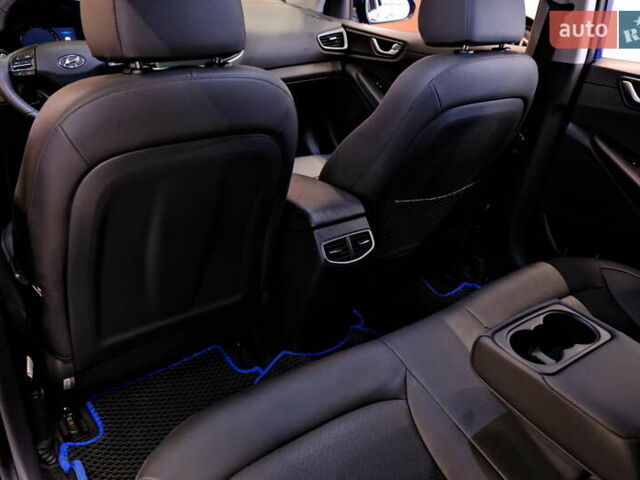 Синий Хендай Ioniq, объемом двигателя 1.58 л и пробегом 93 тыс. км за 11900 $, фото 34 на Automoto.ua