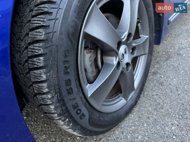 Синий Хендай Ioniq, объемом двигателя 0 л и пробегом 45 тыс. км за 13300 $, фото 15 на Automoto.ua