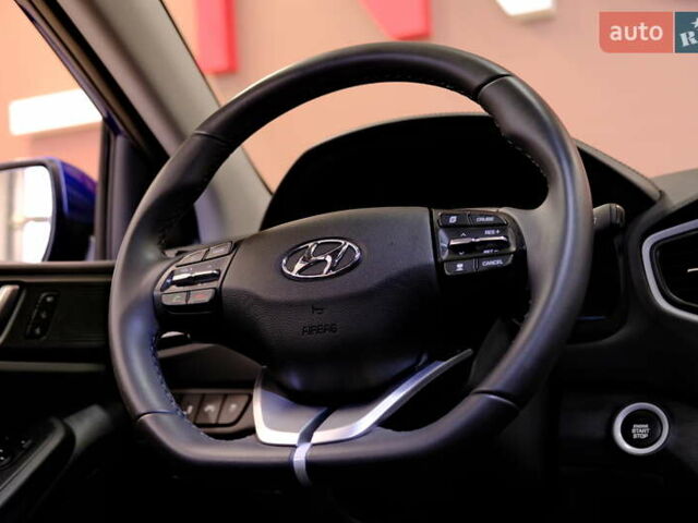 Синий Хендай Ioniq, объемом двигателя 1.58 л и пробегом 93 тыс. км за 11900 $, фото 49 на Automoto.ua