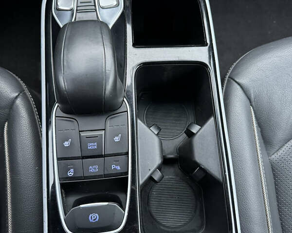 Синий Хендай Ioniq, объемом двигателя 0 л и пробегом 159 тыс. км за 10800 $, фото 40 на Automoto.ua