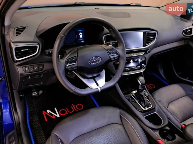Синий Хендай Ioniq, объемом двигателя 1.58 л и пробегом 93 тыс. км за 11900 $, фото 30 на Automoto.ua