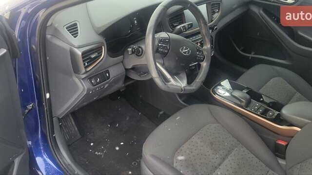 Синій Хендай Ioniq, об'ємом двигуна 0 л та пробігом 78 тис. км за 12500 $, фото 6 на Automoto.ua