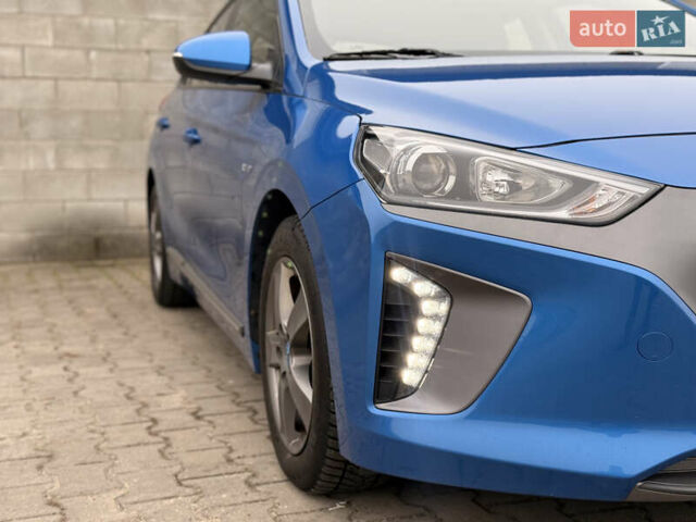 Синій Хендай Ioniq, об'ємом двигуна 0 л та пробігом 135 тис. км за 11500 $, фото 9 на Automoto.ua