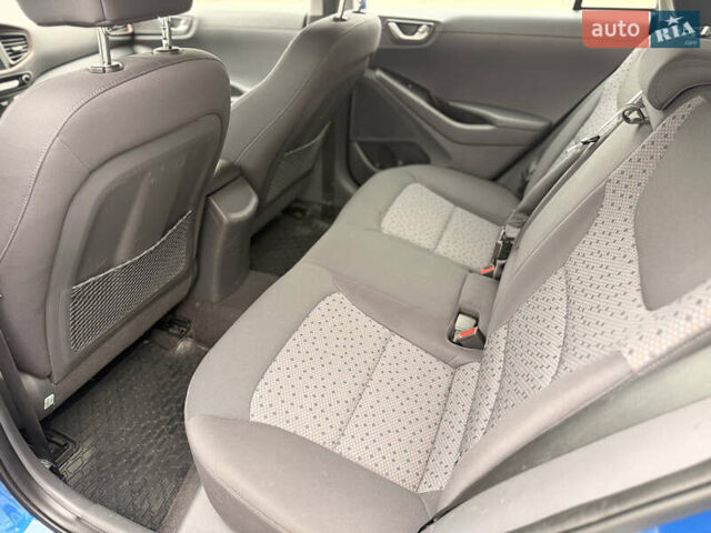 Синій Хендай Ioniq, об'ємом двигуна 0 л та пробігом 135 тис. км за 11500 $, фото 14 на Automoto.ua