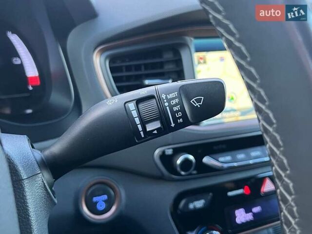 Синій Хендай Ioniq, об'ємом двигуна 0 л та пробігом 151 тис. км за 11490 $, фото 22 на Automoto.ua