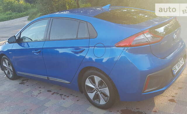 Синій Хендай Ioniq, об'ємом двигуна 0 л та пробігом 148 тис. км за 11111 $, фото 11 на Automoto.ua
