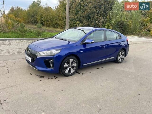 Синий Хендай Ioniq, объемом двигателя 0 л и пробегом 158 тыс. км за 12300 $, фото 10 на Automoto.ua