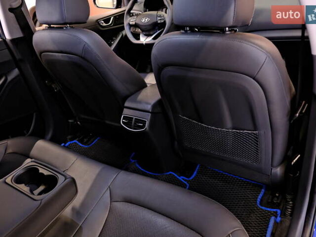 Синий Хендай Ioniq, объемом двигателя 1.58 л и пробегом 93 тыс. км за 11900 $, фото 38 на Automoto.ua