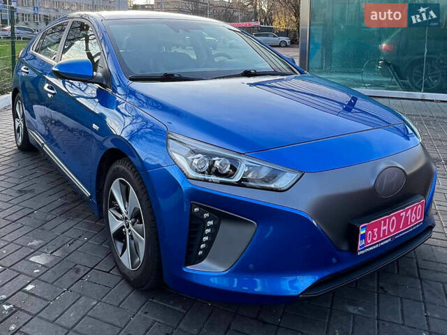 Синий Хендай Ioniq, объемом двигателя 0 л и пробегом 107 тыс. км за 12999 $, фото 5 на Automoto.ua