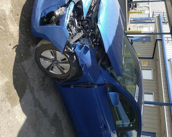 Синий Хендай Ioniq, объемом двигателя 1.58 л и пробегом 164 тыс. км за 8300 $, фото 5 на Automoto.ua