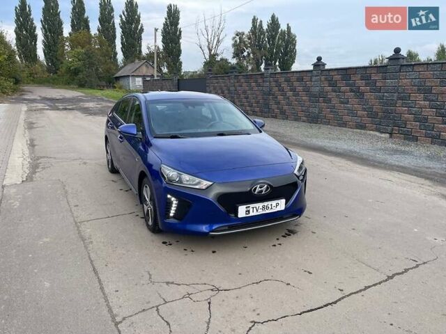 Синий Хендай Ioniq, объемом двигателя 0 л и пробегом 158 тыс. км за 12300 $, фото 7 на Automoto.ua