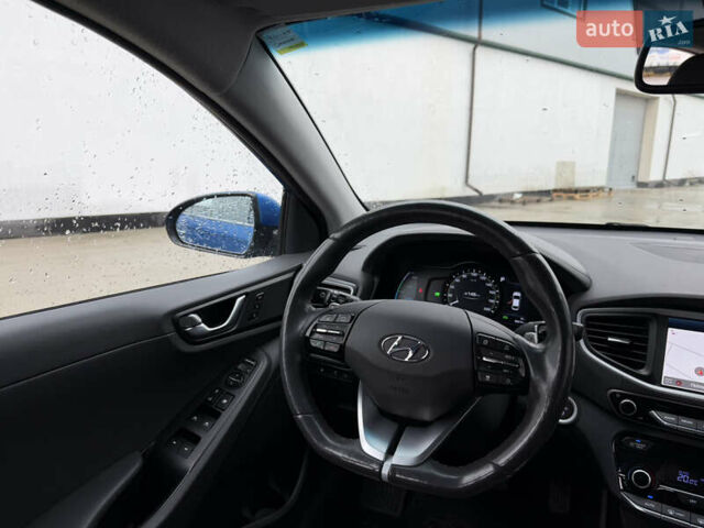 Синий Хендай Ioniq, объемом двигателя 0 л и пробегом 89 тыс. км за 12700 $, фото 13 на Automoto.ua