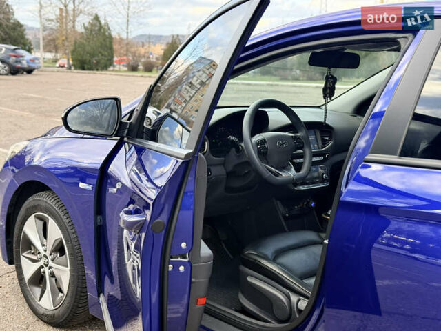 Синій Хендай Ioniq, об'ємом двигуна 0 л та пробігом 96 тис. км за 11000 $, фото 15 на Automoto.ua
