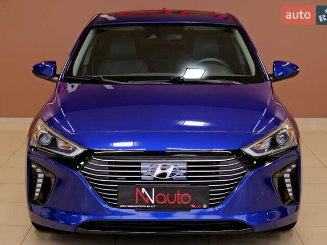 Синий Хендай Ioniq, объемом двигателя 1.58 л и пробегом 93 тыс. км за 11900 $, фото 1 на Automoto.ua