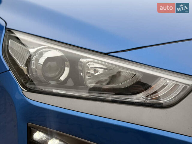Синій Хендай Ioniq, об'ємом двигуна 0 л та пробігом 135 тис. км за 11500 $, фото 28 на Automoto.ua