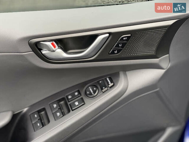 Синій Хендай Ioniq, об'ємом двигуна 0 л та пробігом 159 тис. км за 12800 $, фото 49 на Automoto.ua