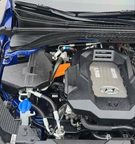 Синий Хендай Ioniq, объемом двигателя 0 л и пробегом 66 тыс. км за 17800 $, фото 8 на Automoto.ua