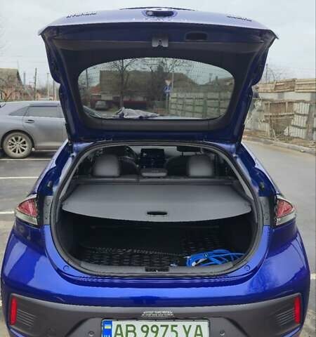 Синий Хендай Ioniq, объемом двигателя 0 л и пробегом 66 тыс. км за 17800 $, фото 35 на Automoto.ua